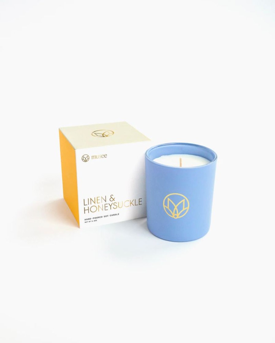 Fragrance musee | Linen & Honeysuckle Soy Candle